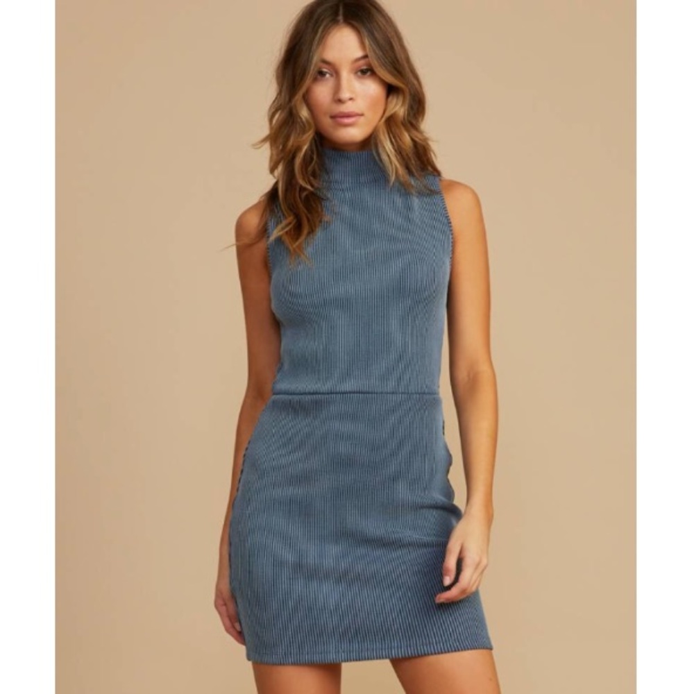 🔥🔥RVCA - MOCK NECK DRESS🔥🔥